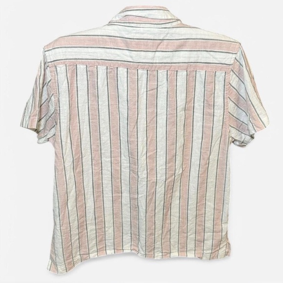 Eighth Avenue Men's Striped Casual Button Down Shirt - Picture 2 of 4